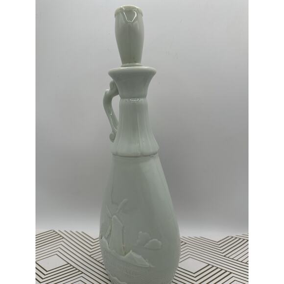 1963 Jim Beam Light DELFT BLUE Decanter Bottle Cork Top 2 Blue Ships Windmill - Picture 2 of 5